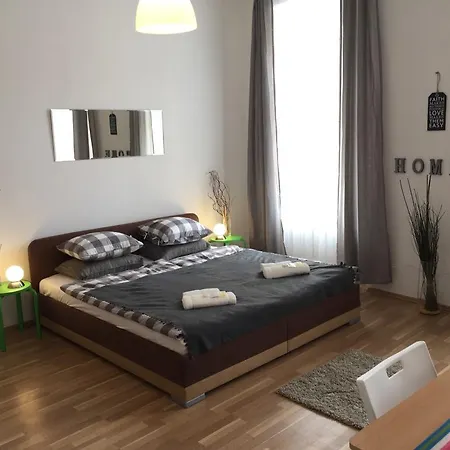 Apartment Lily's - 5 Minutes To Charles Bridge *