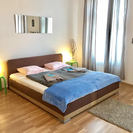 Apartment Lily's - 5 Minutes To Charles Bridge