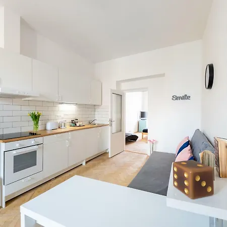 Apartment Lily's - 5 Minutes To Charles Bridge Prague